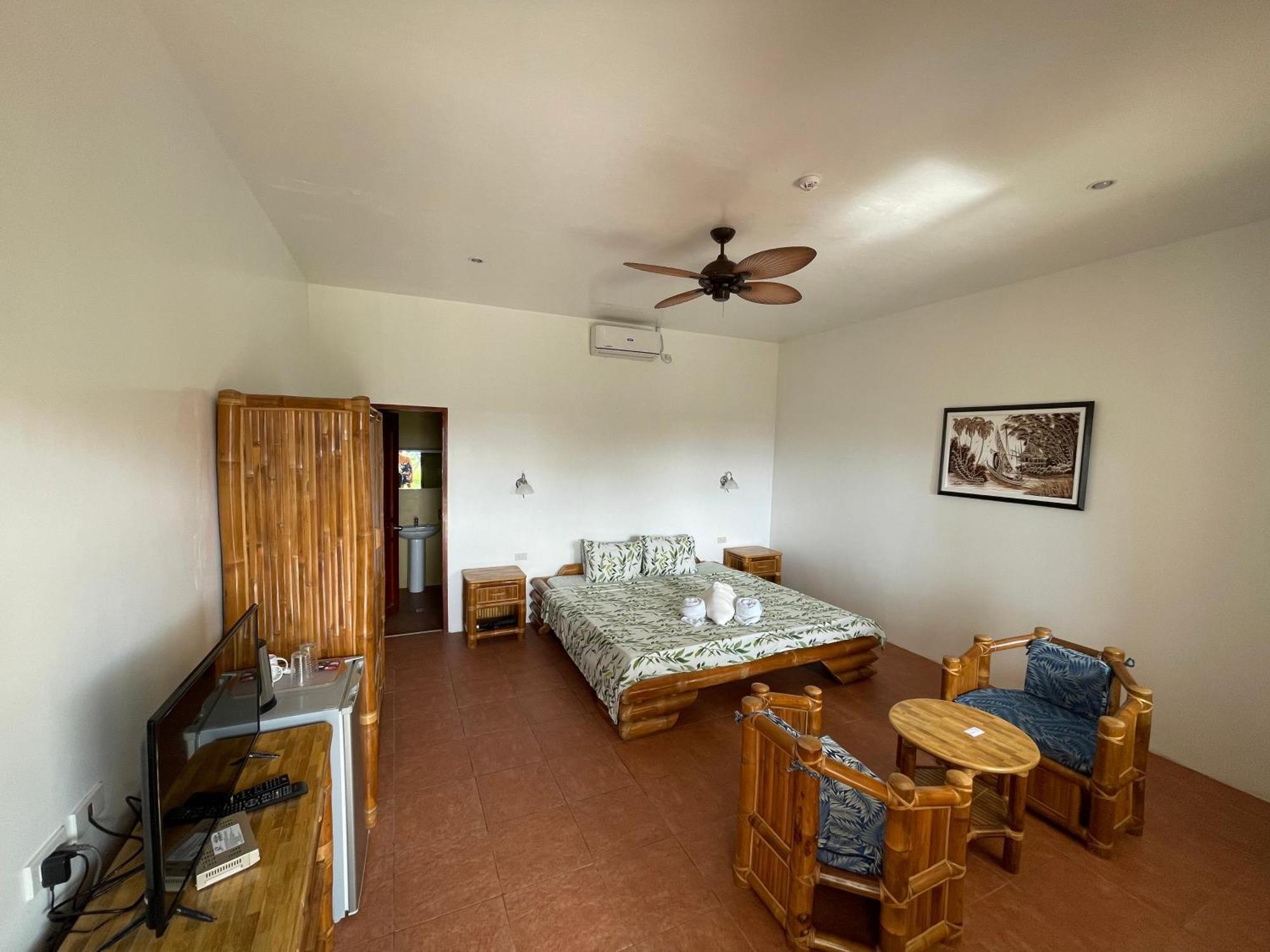Tauig Beach Resort Moalboal Kültér fotó